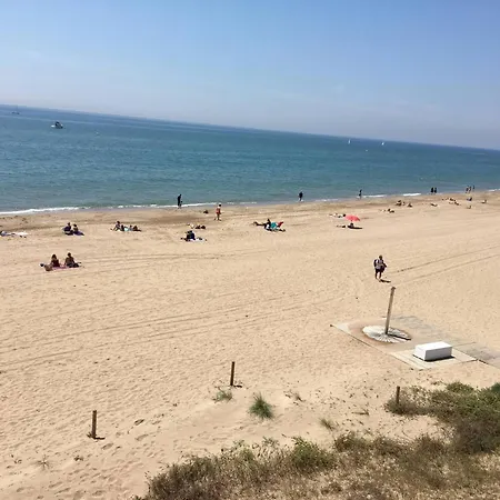 Mar With View *